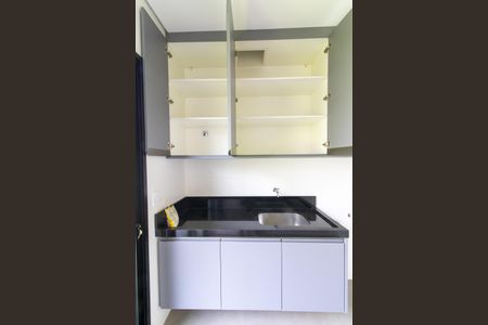 Casa de condomínio à venda com 200m², 4 quartos e sem vaga Casa de condomínio à venda com 200m², 4 quartos e sem vagaÁrea de Serviço