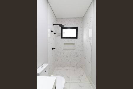 Casa de condomínio à venda com 200m², 4 quartos e sem vaga Casa de condomínio à venda com 200m², 4 quartos e sem vagaBanheiro