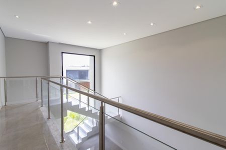 Casa de condomínio à venda com 200m², 4 quartos e sem vaga Casa de condomínio à venda com 200m², 4 quartos e sem vagaEscada