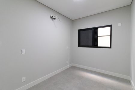 Casa de condomínio à venda com 200m², 4 quartos e sem vaga Casa de condomínio à venda com 200m², 4 quartos e sem vagaQuarto 4