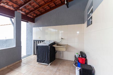 Casa à venda com 201m², 3 quartos e 2 vagas Casa à venda com 201m², 3 quartos e 2 vagasÁrea de Serviço