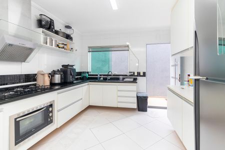 Casa à venda com 201m², 3 quartos e 2 vagas Casa à venda com 201m², 3 quartos e 2 vagasCozinha