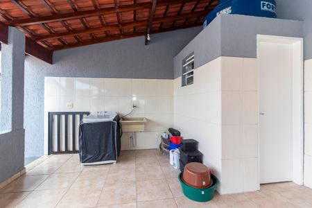Casa à venda com 201m², 3 quartos e 2 vagas Casa à venda com 201m², 3 quartos e 2 vagasÁrea de Serviço