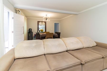 Casa à venda com 201m², 3 quartos e 2 vagas Casa à venda com 201m², 3 quartos e 2 vagasSala