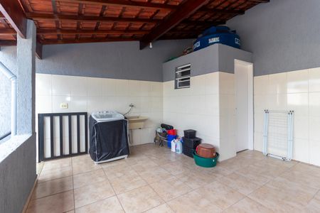 Casa à venda com 201m², 3 quartos e 2 vagas Casa à venda com 201m², 3 quartos e 2 vagasÁrea de Serviço