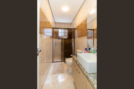 Casa à venda com 201m², 3 quartos e 2 vagas Casa à venda com 201m², 3 quartos e 2 vagasBanheiro da Suíte