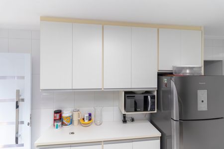 Casa à venda com 201m², 3 quartos e 2 vagas Casa à venda com 201m², 3 quartos e 2 vagasCozinha - Armários