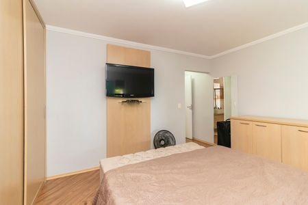 Casa à venda com 201m², 3 quartos e 2 vagas Casa à venda com 201m², 3 quartos e 2 vagasQuarto 1 - Suíte