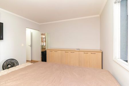 Casa à venda com 201m², 3 quartos e 2 vagas Casa à venda com 201m², 3 quartos e 2 vagasQuarto 1 - Suíte