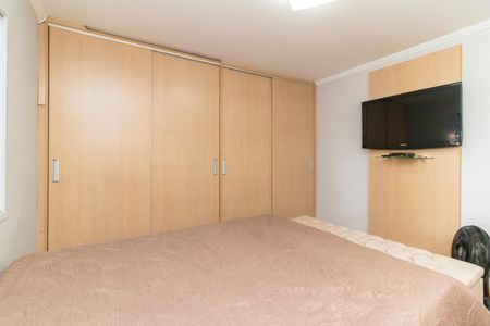 Casa à venda com 201m², 3 quartos e 2 vagas Casa à venda com 201m², 3 quartos e 2 vagasQuarto 1 - Suíte