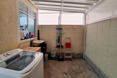 Apartamento para alugar com 45m², 2 quartos e 1 vagaÁrea de Serviço