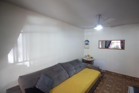 Casa para alugar com 105m², 3 quartos e 3 vagas Casa para alugar com 105m², 3 quartos e 3 vagasSala