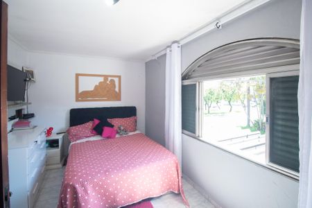 Casa para alugar com 105m², 3 quartos e 3 vagas Casa para alugar com 105m², 3 quartos e 3 vagasQuarto 1