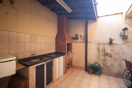Casa para alugar com 105m², 3 quartos e 3 vagas Casa para alugar com 105m², 3 quartos e 3 vagasChurrasqueira