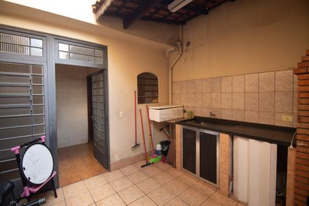 Casa para alugar com 105m², 3 quartos e 3 vagas Casa para alugar com 105m², 3 quartos e 3 vagasQuintal