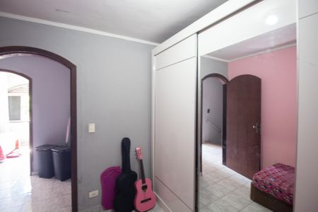 Casa para alugar com 105m², 3 quartos e 3 vagas Casa para alugar com 105m², 3 quartos e 3 vagasQuarto 2