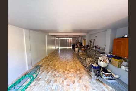 Casa à venda com 250m², 3 quartos e 3 vagasÁrea comum