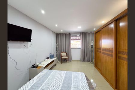 Casa à venda com 250m², 3 quartos e 3 vagasQuarto