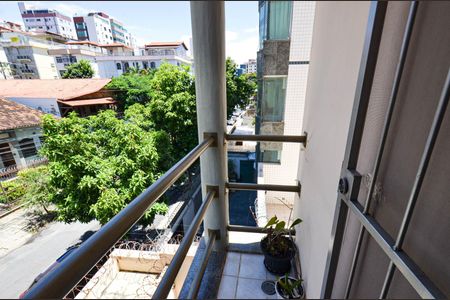 Apartamento à venda com 85m², 3 quartos e 2 vagasSuite/ varanda