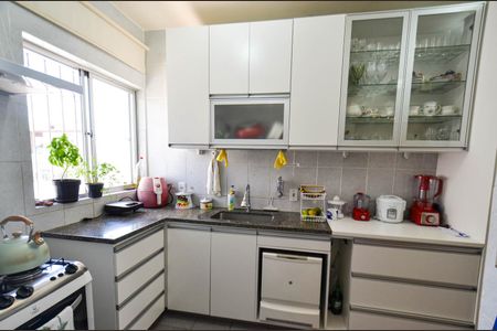 Apartamento à venda com 85m², 3 quartos e 2 vagasCozinha