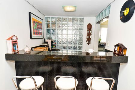 Apartamento à venda com 85m², 3 quartos e 2 vagasCozinha