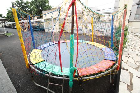 Apartamento para alugar com 70m², 3 quartos e 1 vagaÁrea comum - Playground