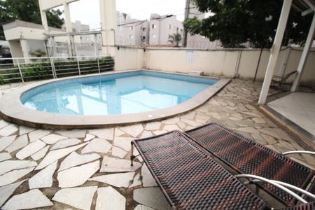 Apartamento para alugar com 70m², 3 quartos e 1 vagaÁrea comum - Piscina