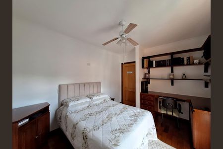 Casa à venda com 311m², 4 quartos e 6 vagasQuarto 1