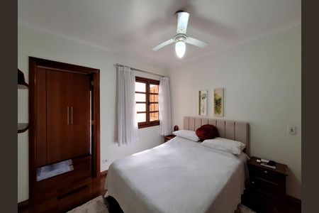 Casa à venda com 311m², 4 quartos e 6 vagasQuarto 3