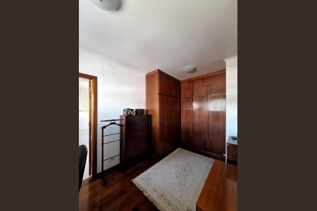 Casa à venda com 311m², 4 quartos e 6 vagasEscritório Quarto 4