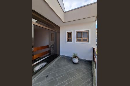 Casa à venda com 311m², 4 quartos e 6 vagasSacada