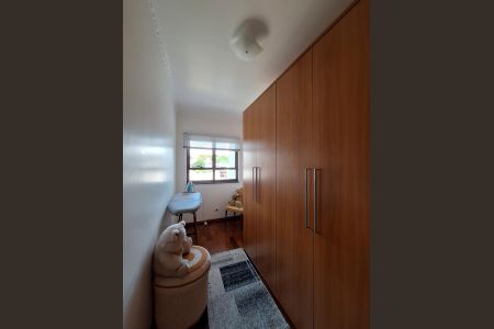Casa à venda com 311m², 4 quartos e 6 vagasCloset Quarto 3