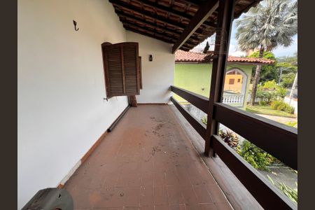 Casa à venda com 700m², 4 quartos e 2 vagasSala