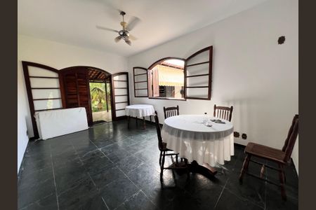 Casa à venda com 700m², 4 quartos e 2 vagasSala de Jantar