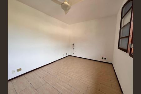 Casa à venda com 700m², 4 quartos e 2 vagasQuarto 3