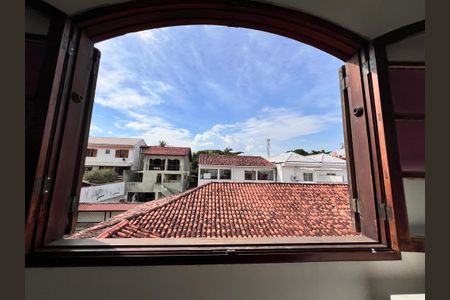 Casa à venda com 700m², 4 quartos e 2 vagasQuarto 1 Vista 