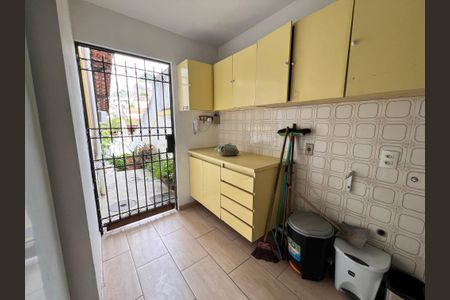 Casa à venda com 700m², 4 quartos e 2 vagasÁrea de Serviço