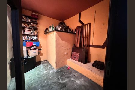 Casa à venda com 700m², 4 quartos e 2 vagasBiblioteca 