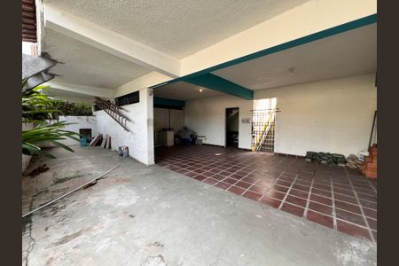 Casa à venda com 700m², 4 quartos e 2 vagasÁrea Externa