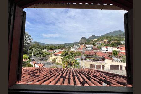 Casa à venda com 700m², 4 quartos e 2 vagasQuarto 3 Vista 