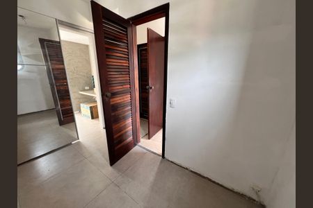 Casa à venda com 700m², 4 quartos e 2 vagasQuarto 3 Closet