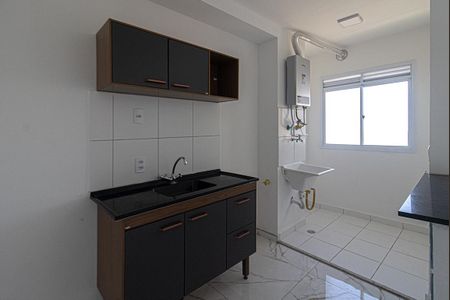 Apartamento para alugar com 37m², 2 quartos e 1 vaga Apartamento para alugar com 37m², 2 quartos e 1 vagaCozinha e Área de Serviço