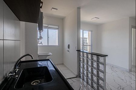Apartamento para alugar com 37m², 2 quartos e 1 vaga Apartamento para alugar com 37m², 2 quartos e 1 vagaCozinha e Área de Serviço