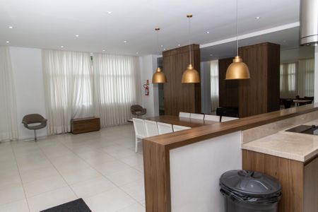 Apartamento à venda com 65m², 2 quartos e 1 vagaÁrea comum
