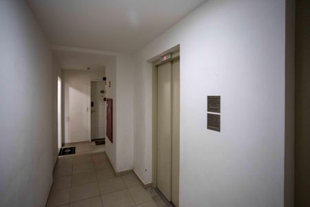 Apartamento à venda com 65m², 2 quartos e 1 vagaHall de entrada