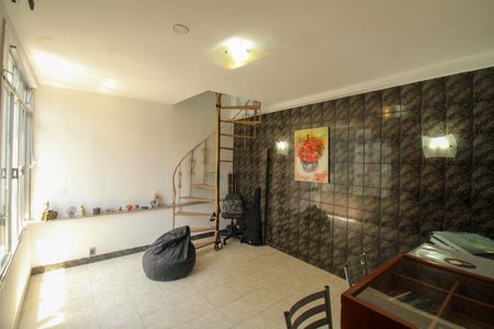 Apartamento à venda com 200m², 3 quartos e 1 vagaSala do 2 andar