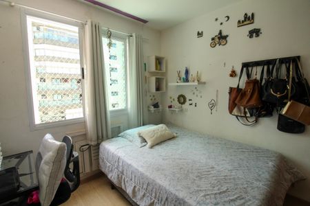Apartamento à venda com 200m², 3 quartos e 1 vagaQuarto 2
