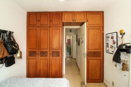 Apartamento à venda com 200m², 3 quartos e 1 vagaQuarto 2