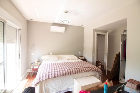 Apartamento à venda com 205m², 4 quartos e 5 vagasSuíte 4