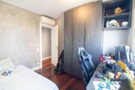 Apartamento à venda com 205m², 4 quartos e 5 vagasSuíte 3